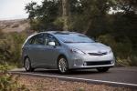 Toyota Prius V 2011 года